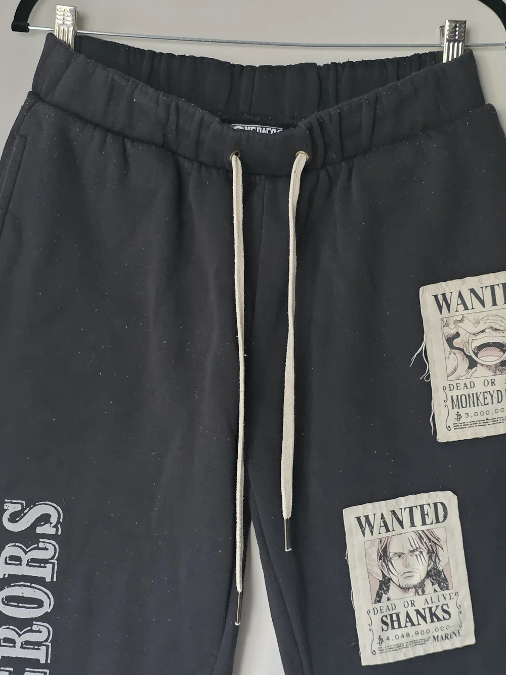 One Piece x Hot Topic Four Emperors Wanted Poster Joggers